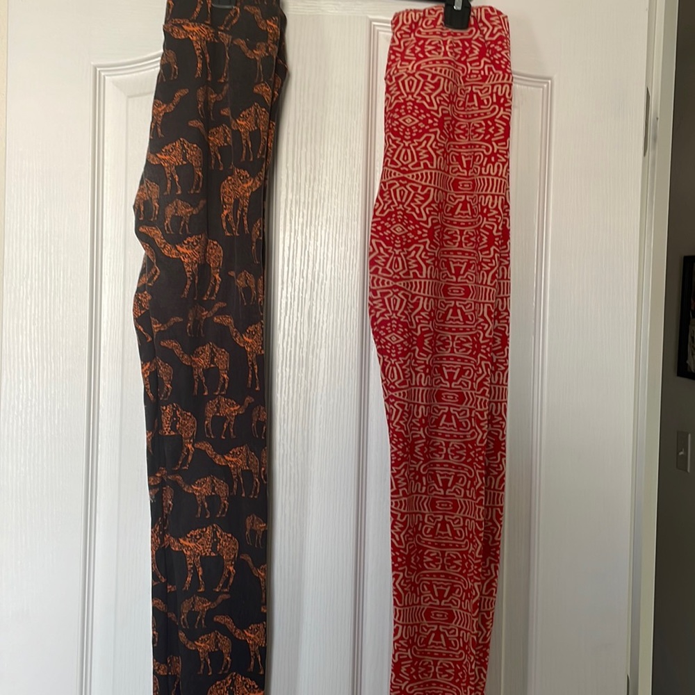 One size (0-12) LuLaRoe leggings